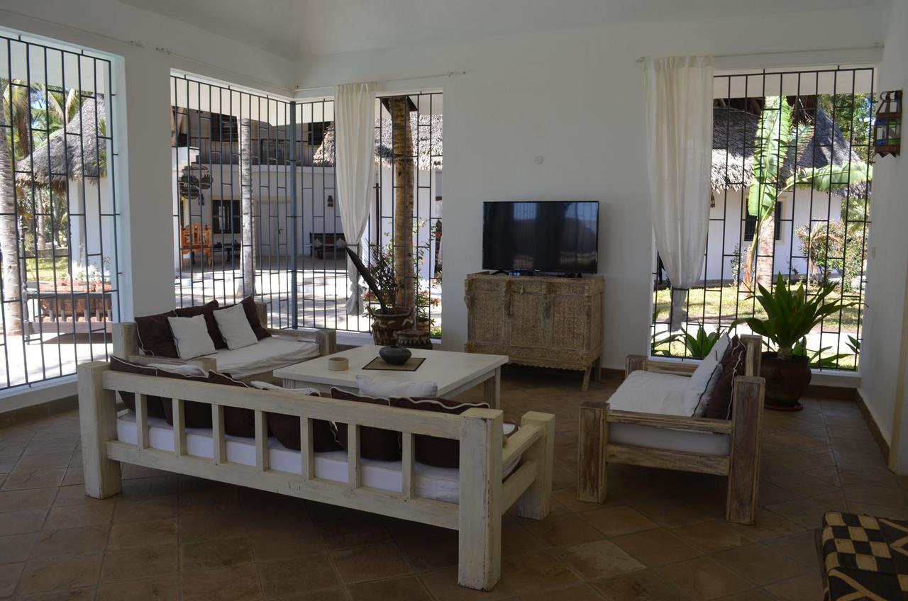 מאלינדי Villa Cesy Boutique Hotel מראה חיצוני תמונה